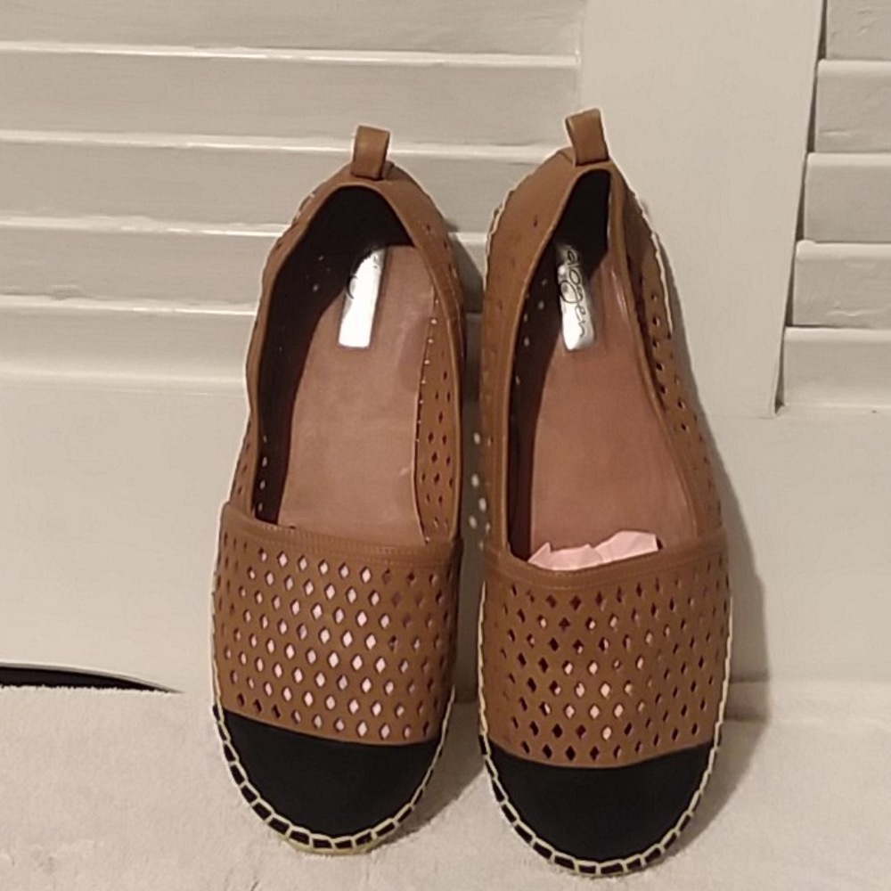 Halogen Flats